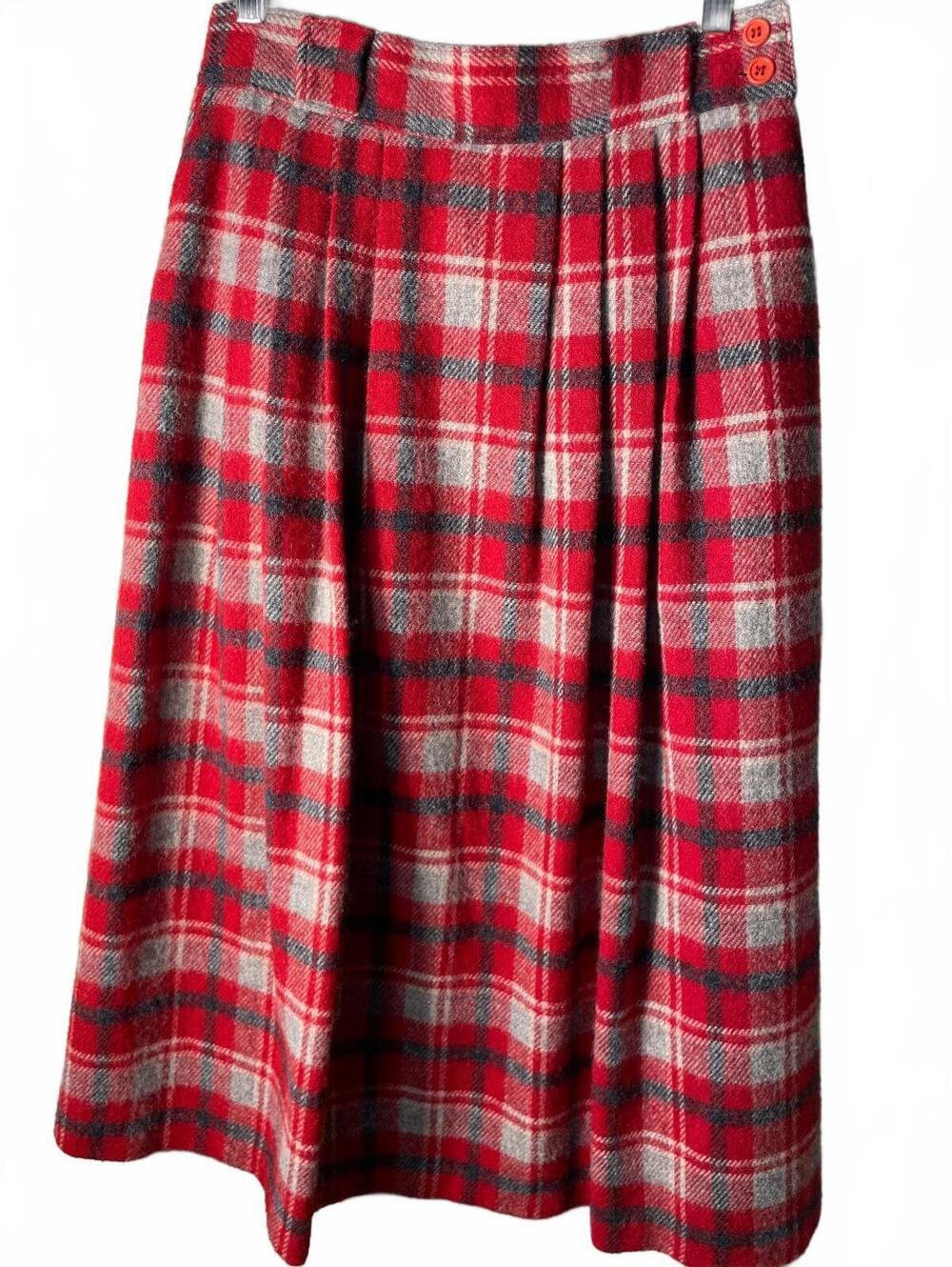 Vintage The Woolrich Woman Wool Plaid Pleated Kilt Long Skirt Size 10 USA Fall